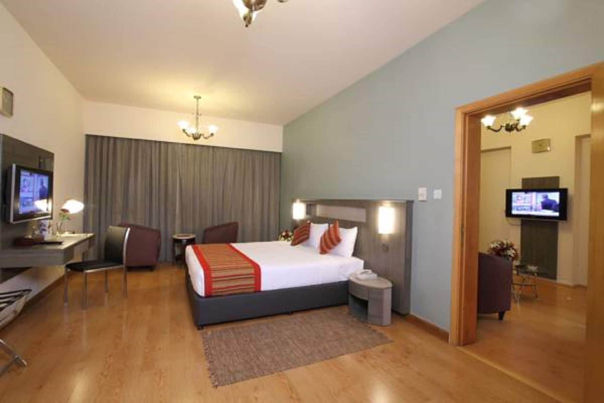 Florida City Hotel Apartments Дубай Екстериор снимка