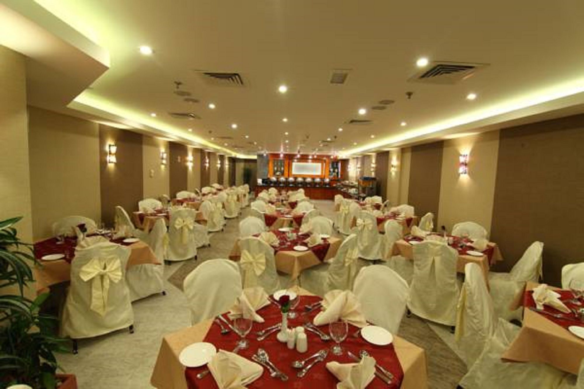 Florida City Hotel Apartments Дубай Екстериор снимка